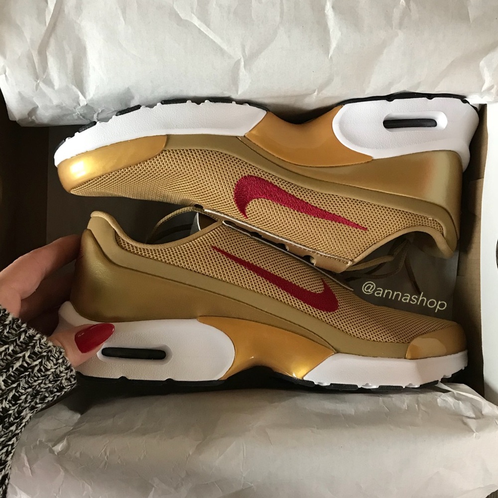 NWT 🔥Nike Air Max Jewell Metallic Gold - Picture 3 of 8